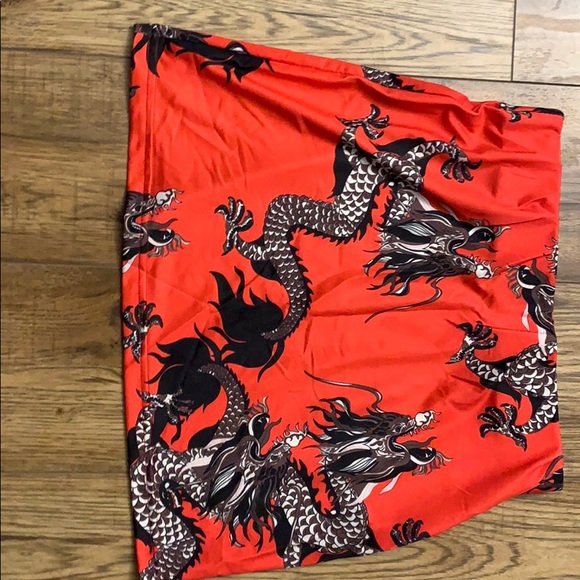 Dragon crop and skirt set - Picture 2 of 4